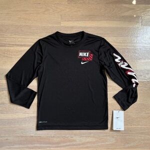 Boys black Nike Drift logo Long Sleeve Shirt Size 5 NWT